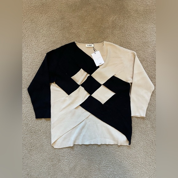 NWT 4th & Reckless Color Block Sweater - Picture 2 of 5